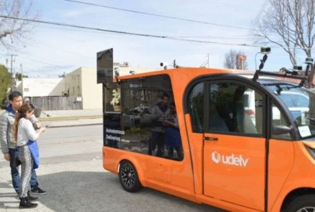 美国公司Udelv采用百度无人驾驶技术助力沃尔玛送货服务