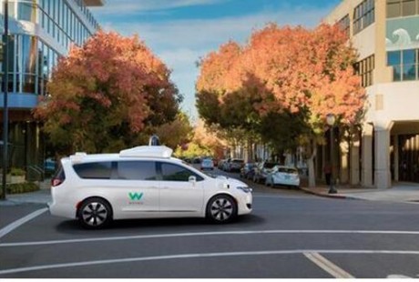 Waymo自动驾驶汽车去年加州路测里程接近120万英里 是苹果15倍