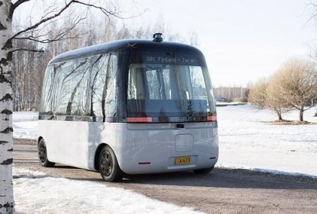 MUJI 在芬兰推出首款无人驾驶巴士，可以应对各种天气条件！