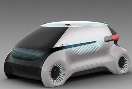 现代摩比斯亮相，无人驾驶不是亮点，挡风玻璃才是未来科技！