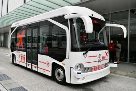 “中国制造”无人驾驶客车首次驶入日本！