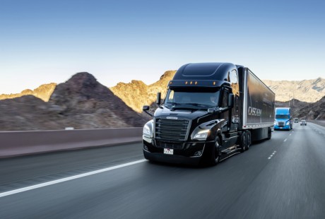 戴姆勒卡车自动驾驶技术集团让L4卡车10年内上路