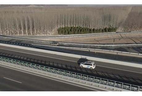 中国科技公司促成国内高速无人驾驶队列测试