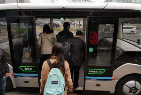 郑东新区划定无人驾驶公交线