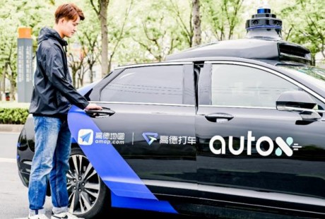 Robotaxi入口之争,自动驾驶MaaS指向怎样的未来？